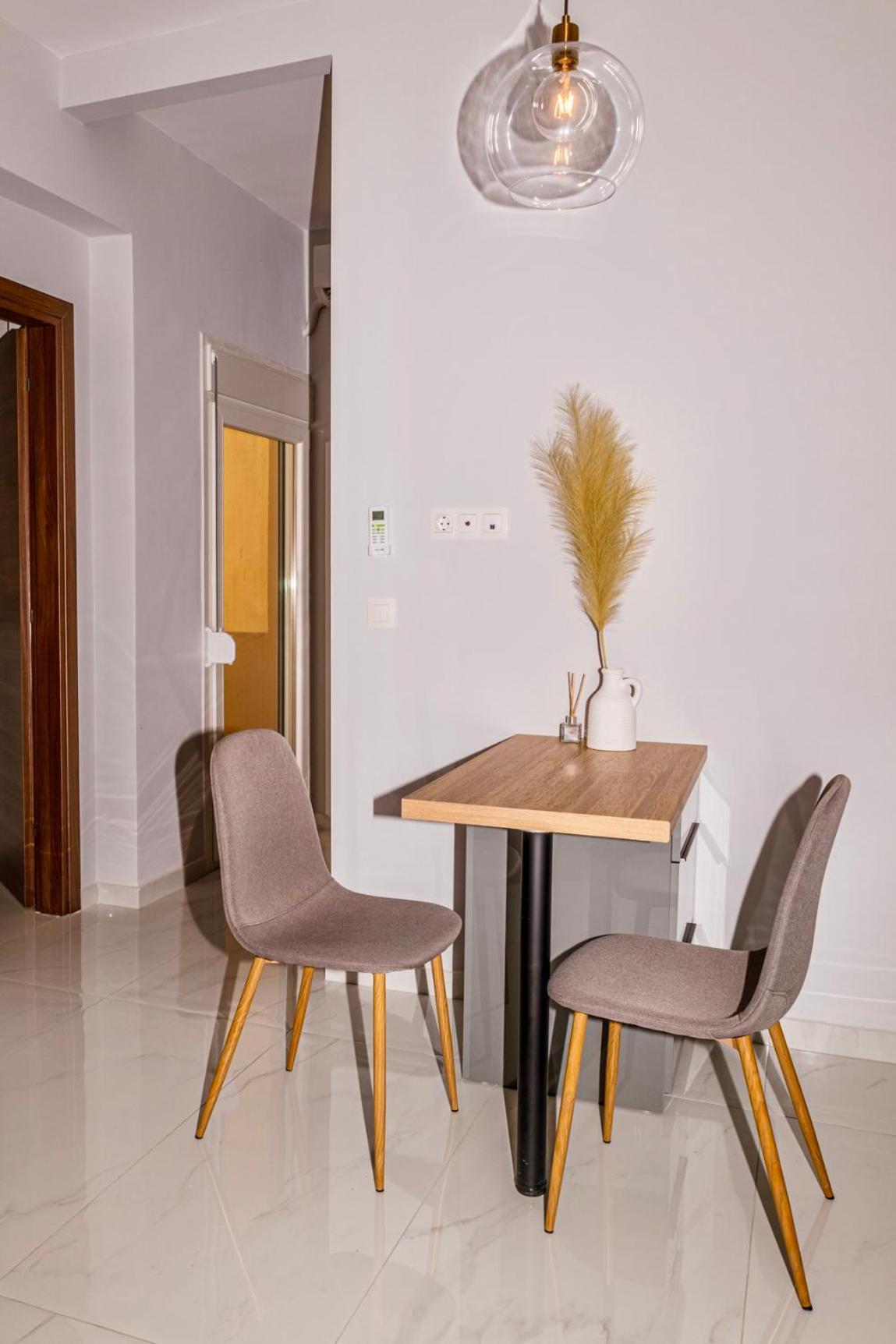 Cozy Studio In The City Center Tesalónica Exterior foto